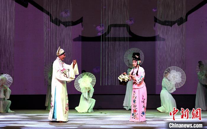 多元融合特色戏曲演出《福地茶香》福州上演